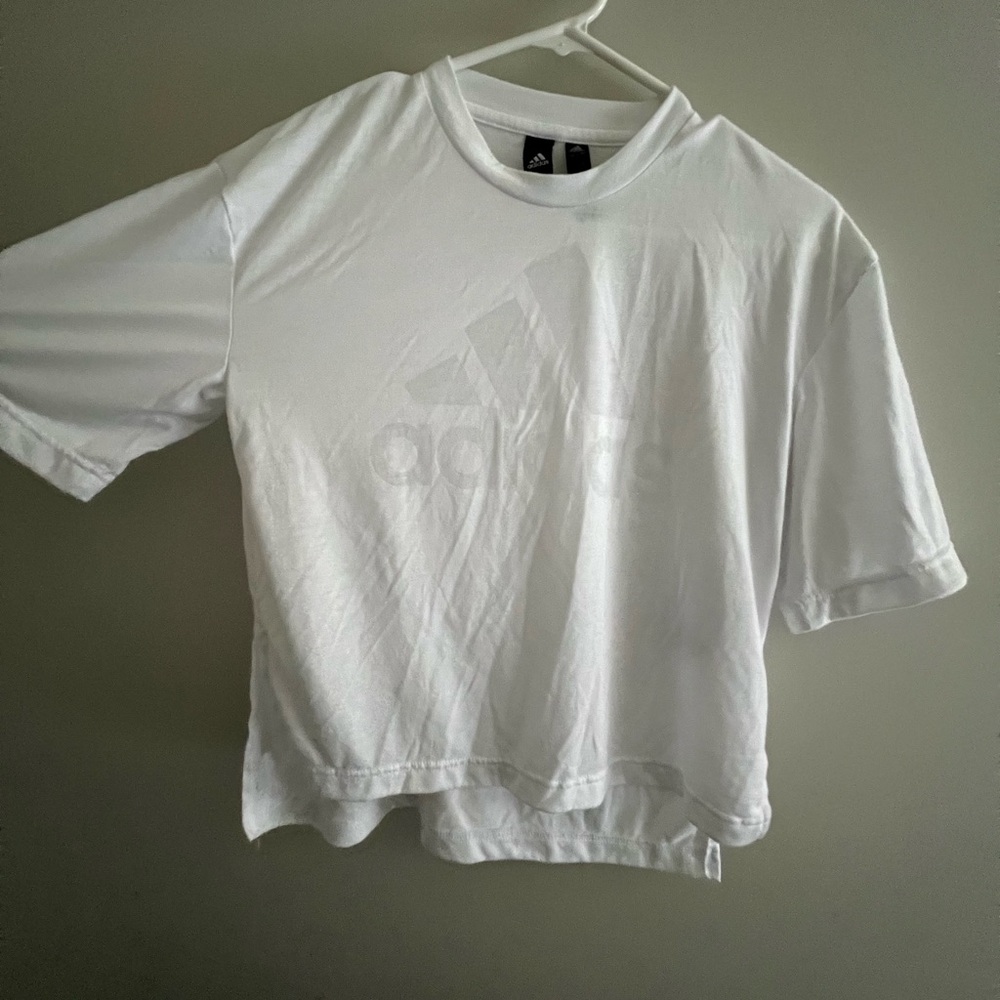 Adidas boxy crop